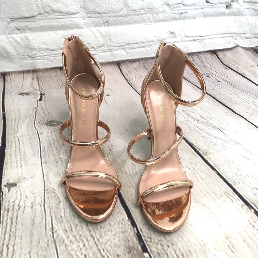 Shoe Republic Heels - Picture 3 of 6